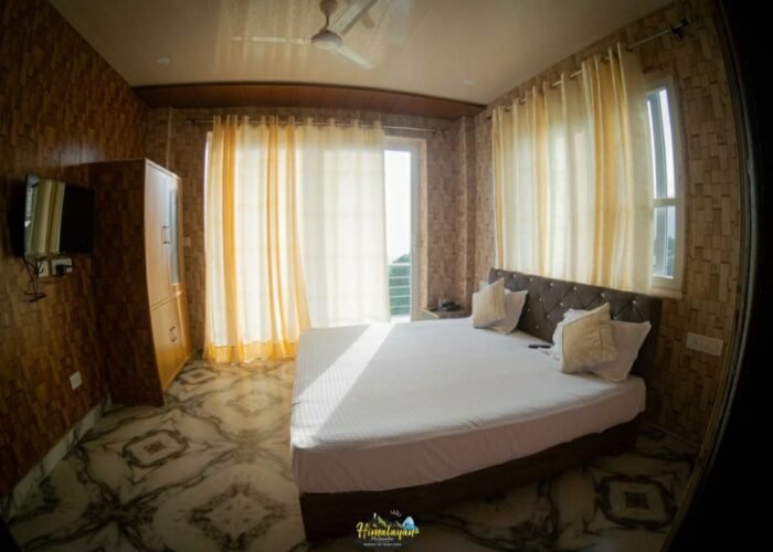 Himalayan Musaafir Deluxe Room